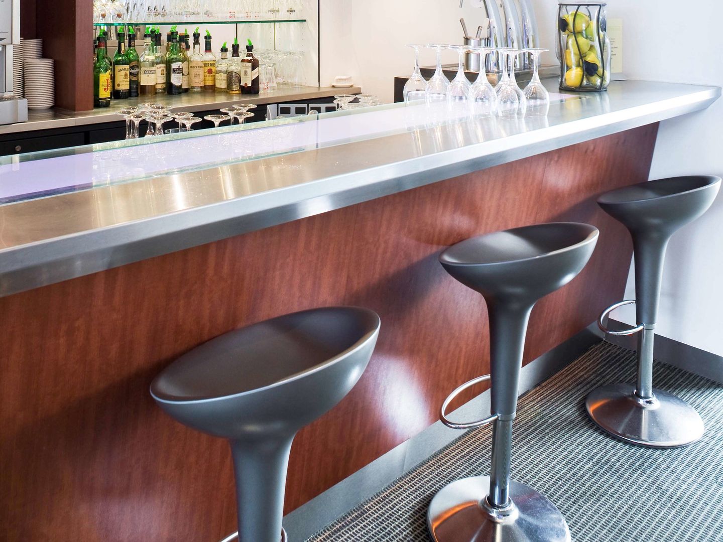 novotel amiens pole jules verne