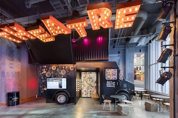 moxy boston downtown