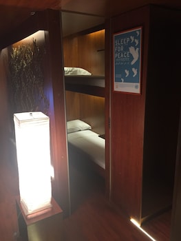 onkel inn airport sleepbox