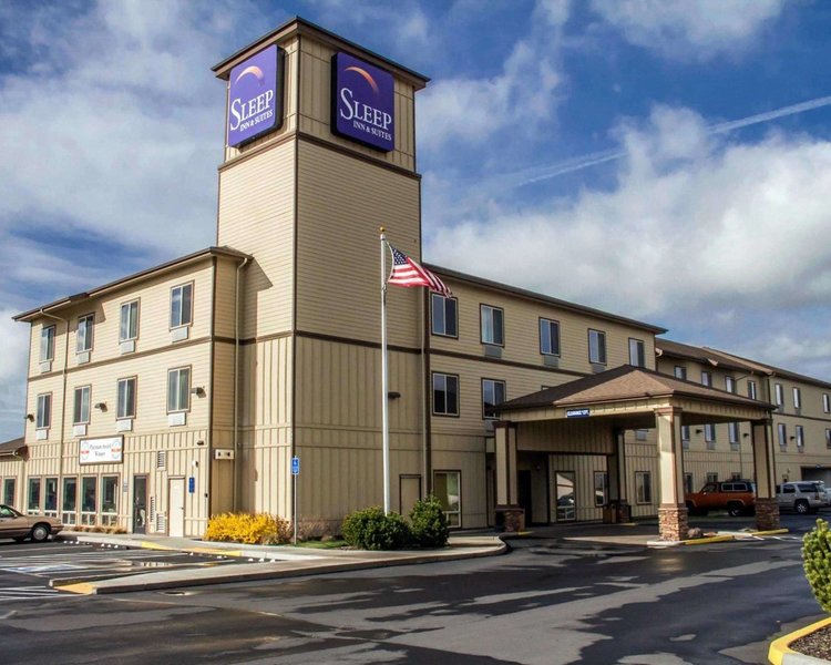 Sleep Inn & Suites