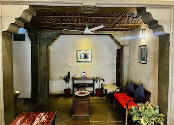madri haveli