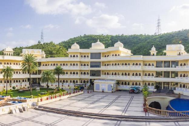 labh garh palace resort and spa