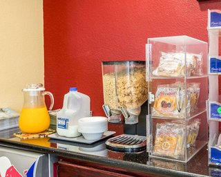Rodeway Inn Near University-Gateway To Yosemite,Merced>>Los Banos,2 star