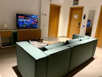 riva mamaia aparthotel