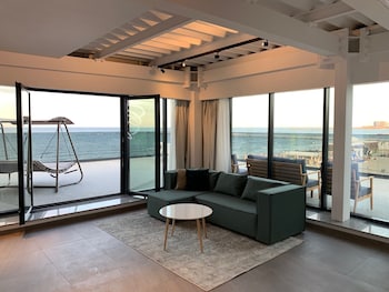riva mamaia aparthotel