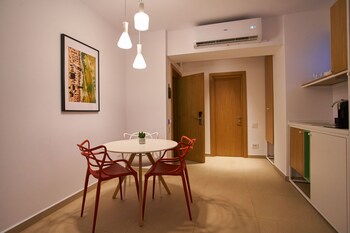 riva mamaia aparthotel