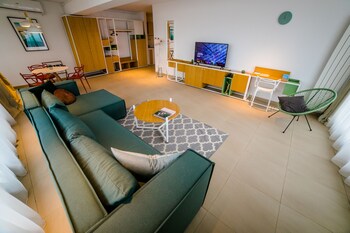 riva mamaia aparthotel