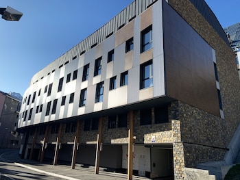 apartamentos la solana 3000