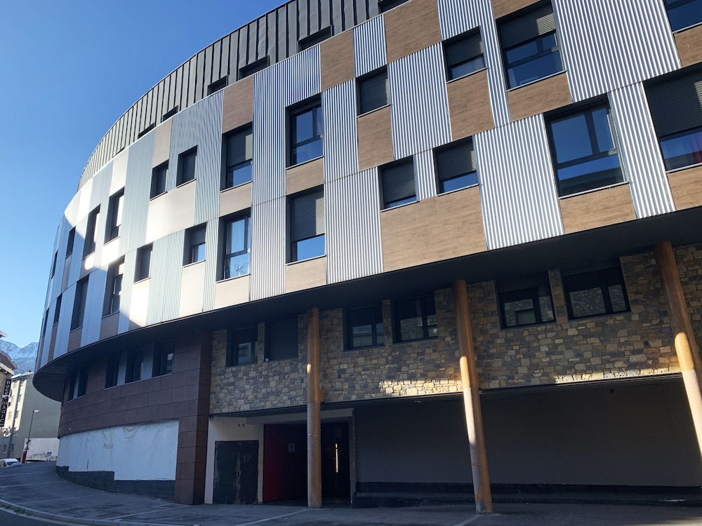 apartamentos la solana 3000