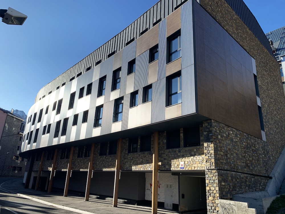 apartamentos la solana 3000