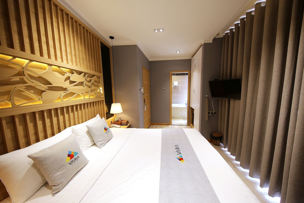 varia hotel
