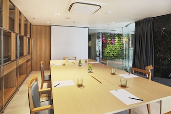 zazz urban ho chi minh hotel