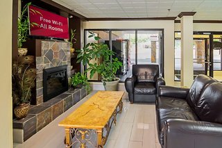 red roof inn and suites fayetteville fort bragg