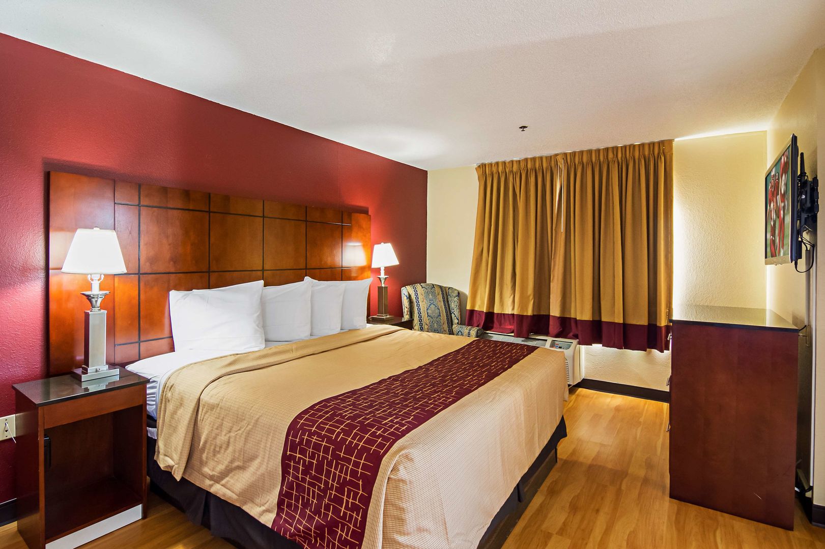 red roof inn and suites fayetteville fort bragg