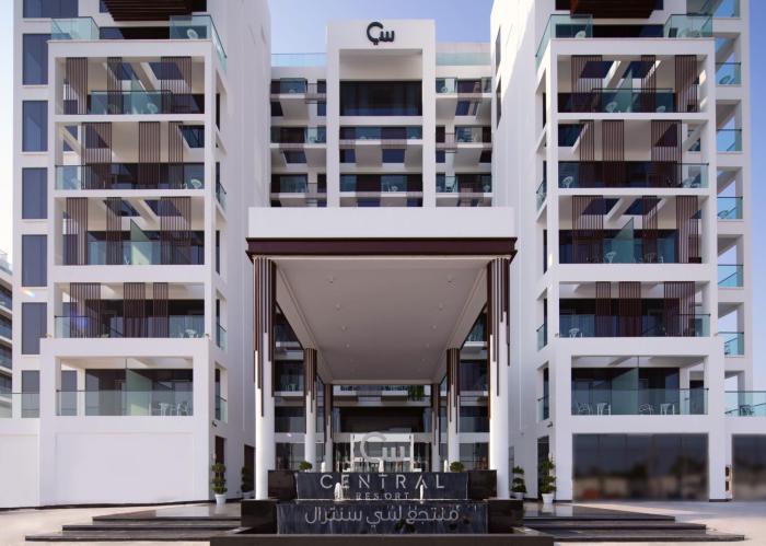 c central resort the palm