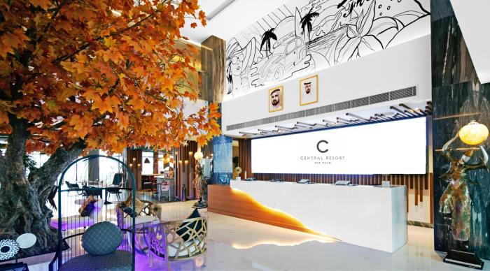c central resort the palm