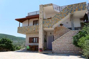 Pellumb Apartments,Road Ali Pasha,0 star