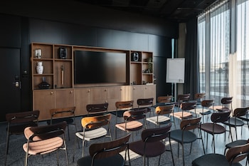 comfort hotel arlanda airport terminal