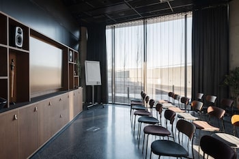 comfort hotel arlanda airport terminal