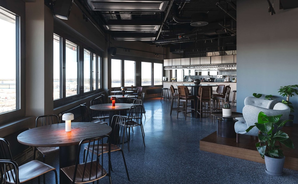 comfort hotel arlanda airport terminal