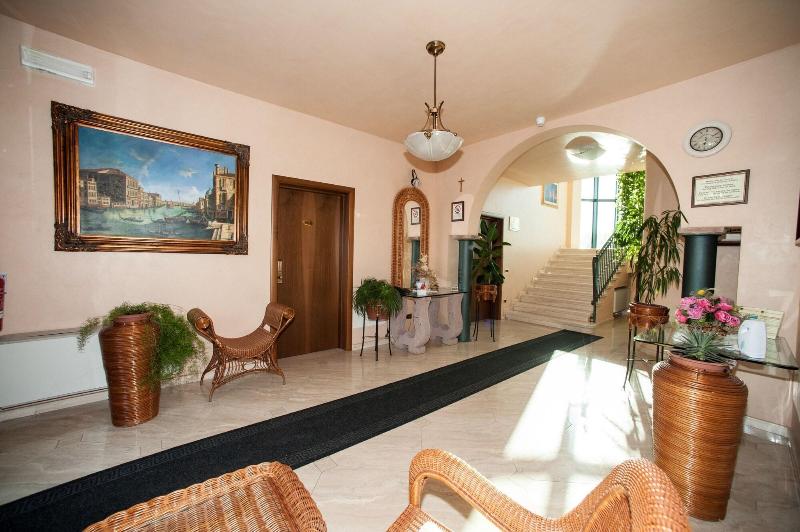 Corte Vecchia,Modena>>Bologna,4 star