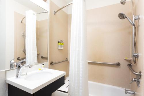 candlewood suites ft lauderdale airport cruise by ihg