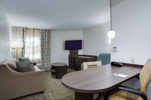candlewood suites ft lauderdale airport cruise by ihg