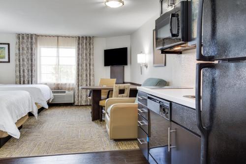 Candlewood Suites Ft. Lauderdale Airport/Cruise By Ihg,Fort Lauderdale>>Dania Beach,3 star