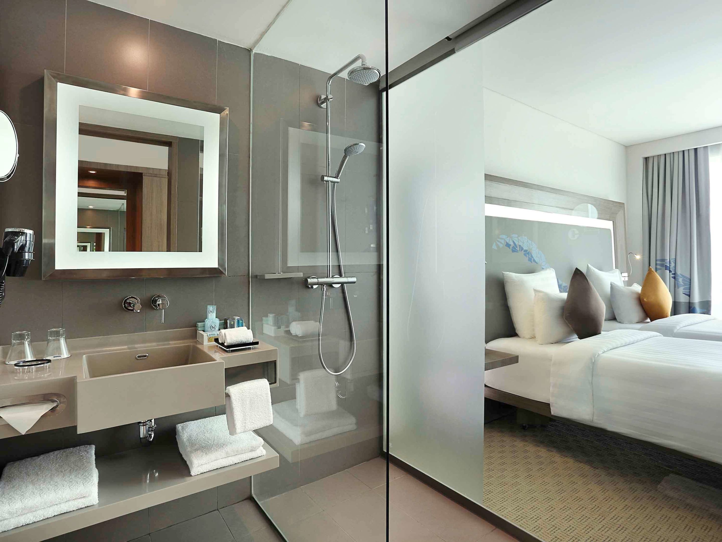 novotel tangerang