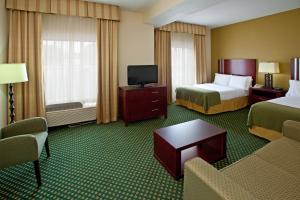 holiday inn express and suites indianapolis east by ihg