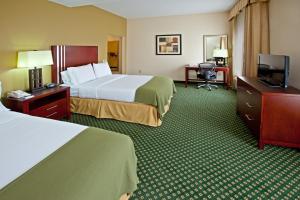 holiday inn express and suites indianapolis east by ihg