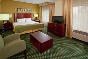 holiday inn express and suites indianapolis east by ihg