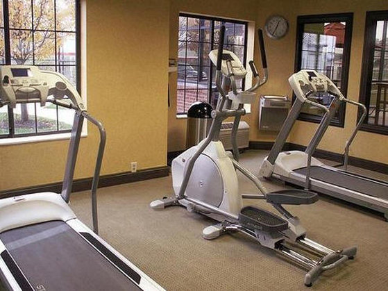 holiday inn express and suites indianapolis east by ihg