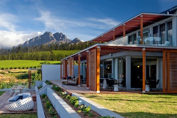 Clouds Estate,Cape Winelands>>Cape Town,5 star