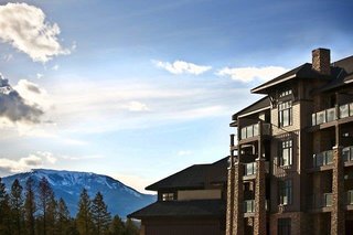 Copper Point Resort,Invermere>>Fairmont Hot Springs,4 star