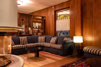 hotel elena