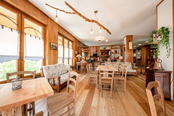 hotel elena