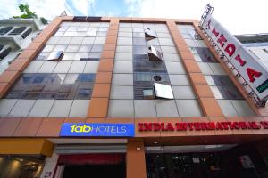 Hotel India International Deluxe By Adb Rooms,2485 Nalwa Street Behind Imperial Cinema Chuna Mandi Paharganj New Delhi 110055,3 star