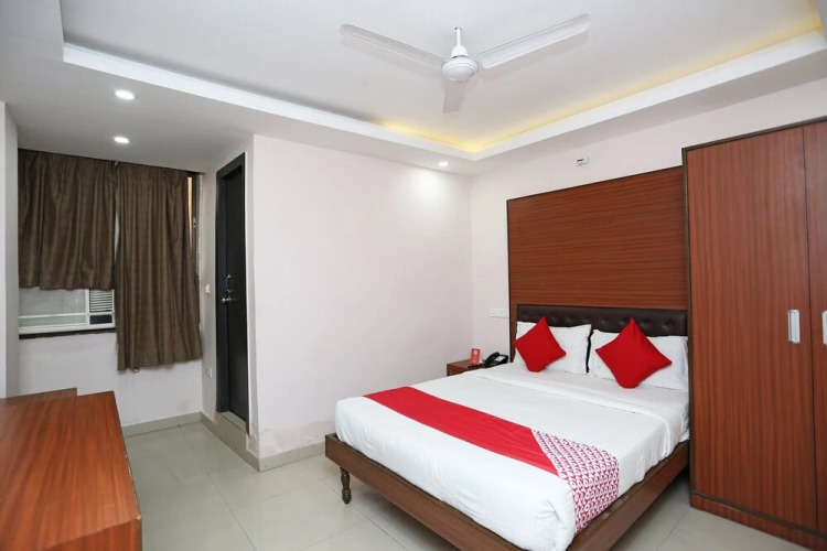 kamat inn