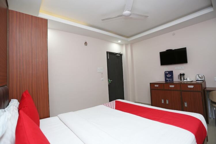 kamat inn