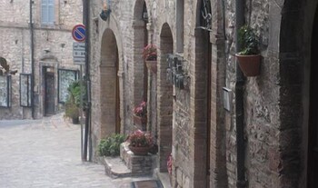 assisi