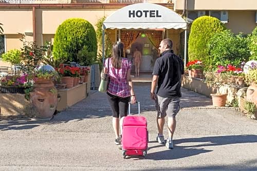 Hotel La Darsena,Lisciano Niccone>>Lake Trasimeno,3 star
