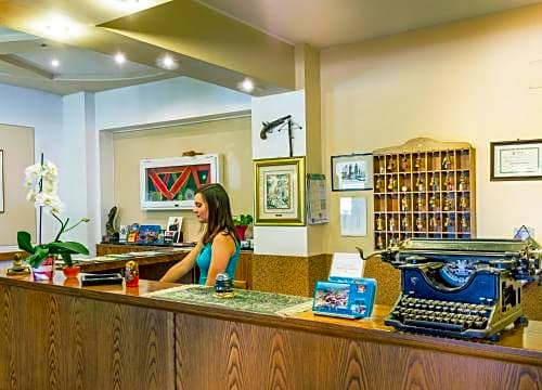 Hotel La Darsena,Lisciano Niccone>>Lake Trasimeno,3 star