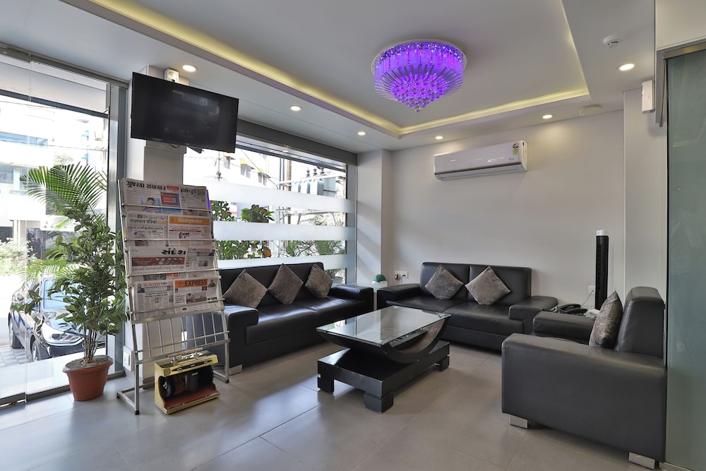 hotel limra vadodara