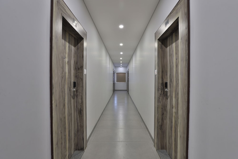 hotel limra vadodara