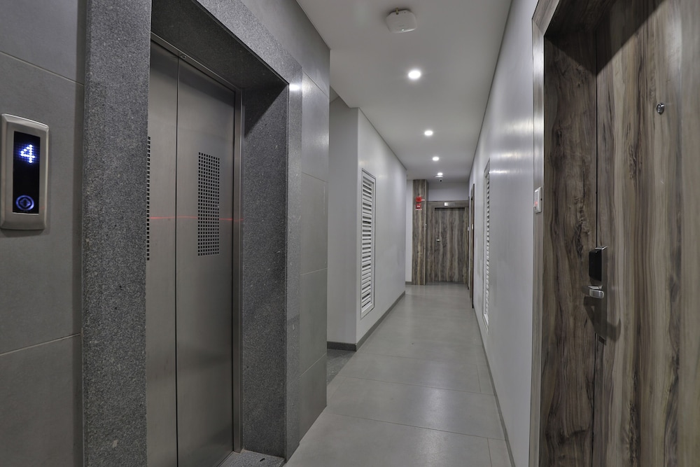 hotel limra vadodara