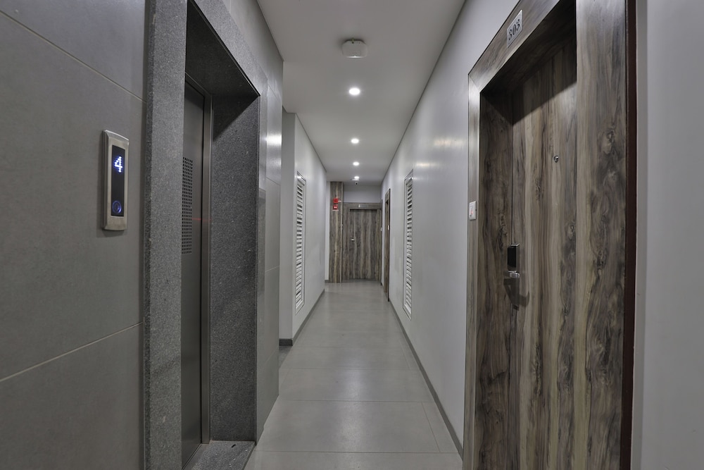 hotel limra vadodara