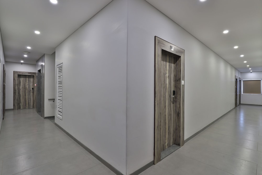 hotel limra vadodara