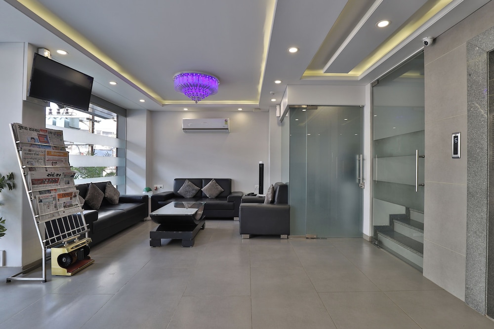 hotel limra vadodara