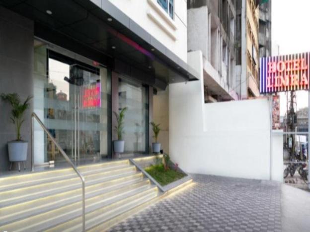 hotel limra vadodara